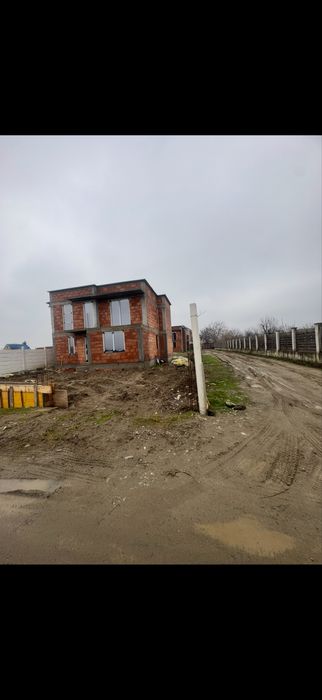 Case de vanzare Slatioara