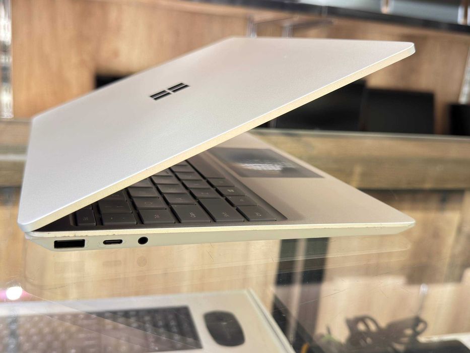 SURFACE LAPTOP GO2 CORE i5-1135G7, 16гб, 256ssd