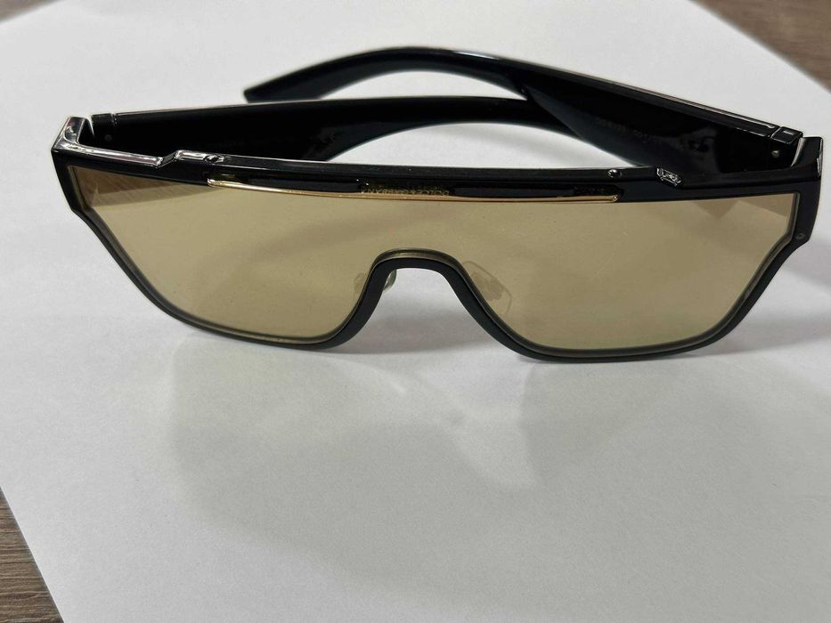 Продавам Мъжки слънчеви очила Dolce & Gabbana