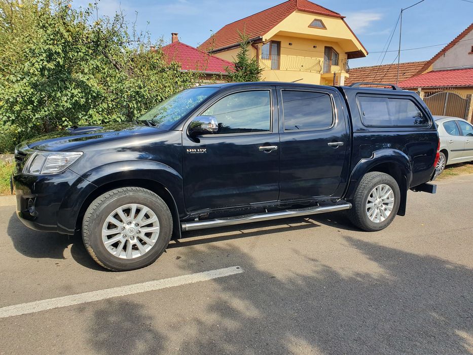 toyota hilux