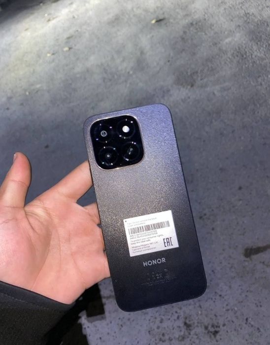 Обменяю свой телефон xonor x6c