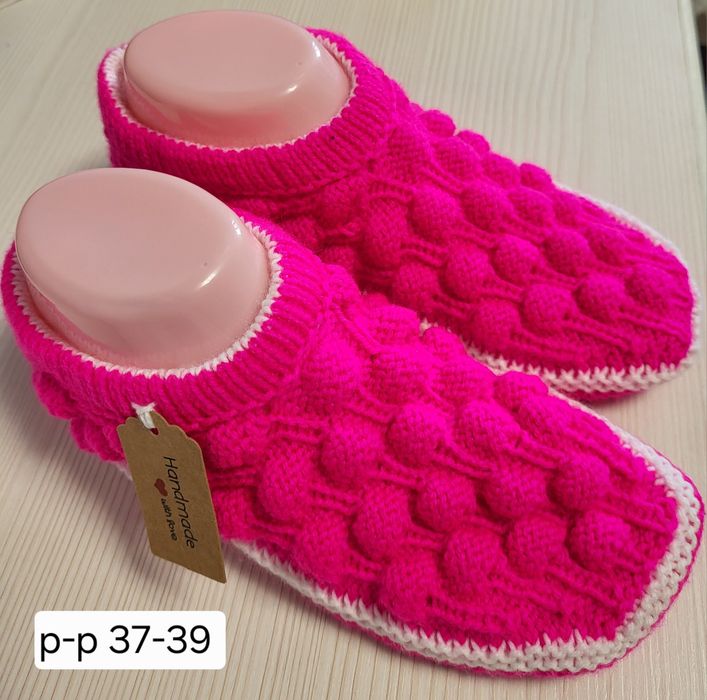 Продам тепленькие вязанные следки.