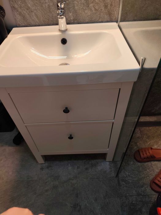URGENT vând dulap baie Ikea gama Hemnes