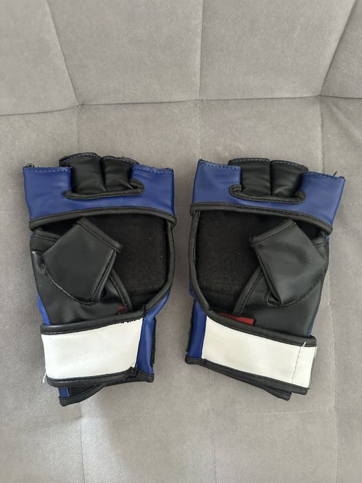 Продам перчатки для мма