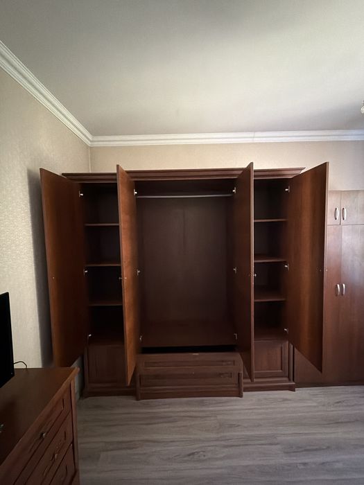 Продам Шифоньер 2,15х2,25х05