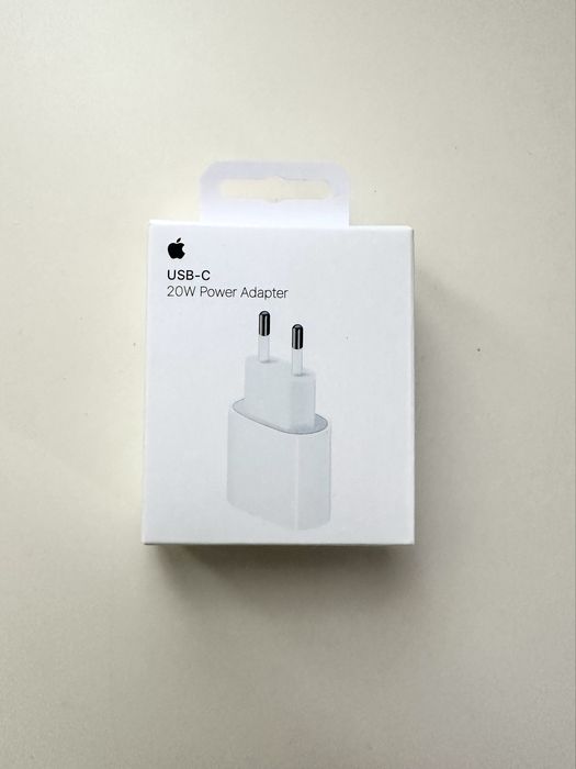 Зарядно за iPhone 20W