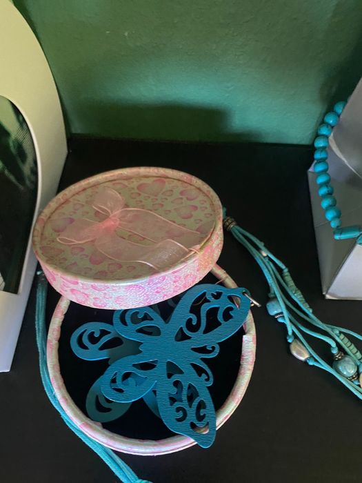 Сет от ръчно изработени бижута