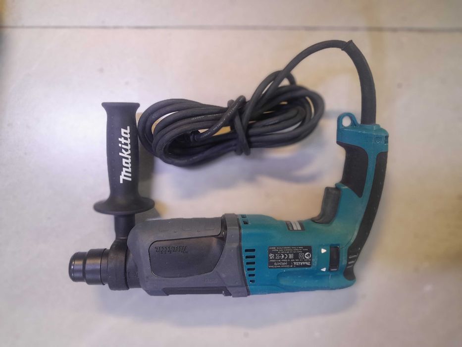 Перфоратор Makita HR2470 в отличном состоянии!