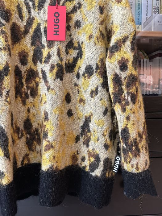 Дамски пуловер HUGO