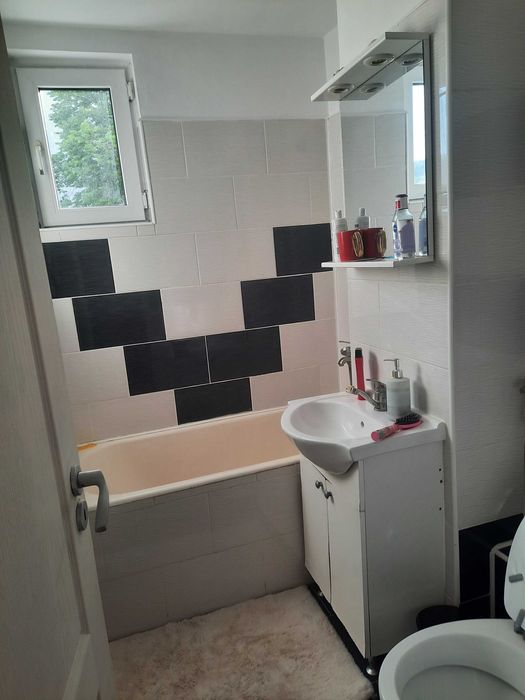 Vand apartament in frumoasa 12 E