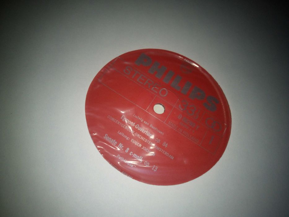 de  vanzare   set  de  bachelit  clasic !!!