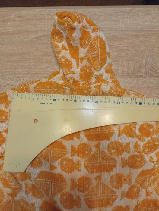 Продавам детски памучен халат с качулка