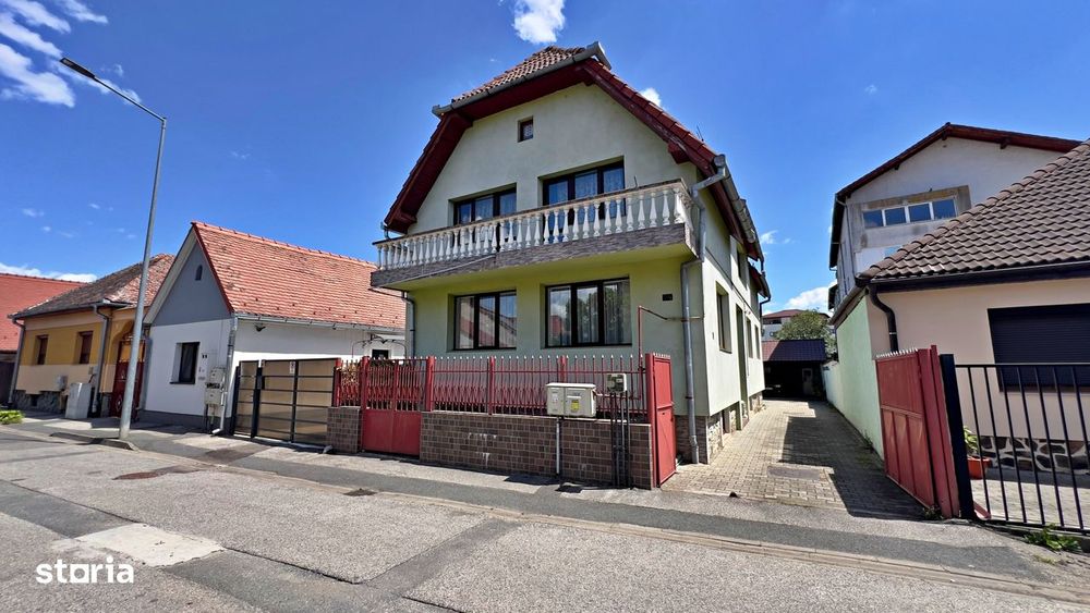 Casă 6 cam.D+P+M-217 mp utili, 515 mp curte, Zona Cartier Kogalniceanu