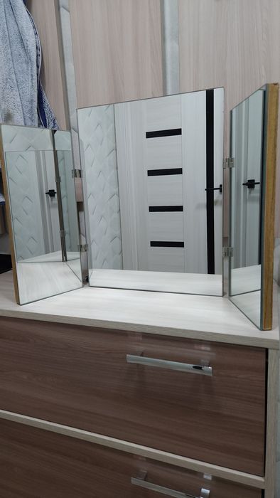 Зеркало тройное целое