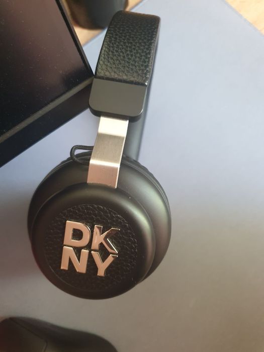 DKNY Wireless Headphones — Оригинал ва Стилни наушник!
​Маълумот:
​Бре