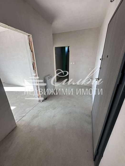 Тристаен апартамент в НОВОСТРОЯЩА СЕ жилищна сграда - кв.Център