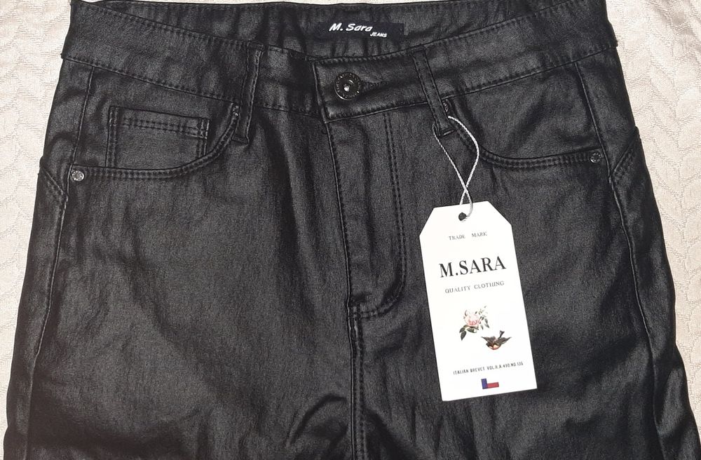 Pantaloni marimea S, noi  cu  etichetă