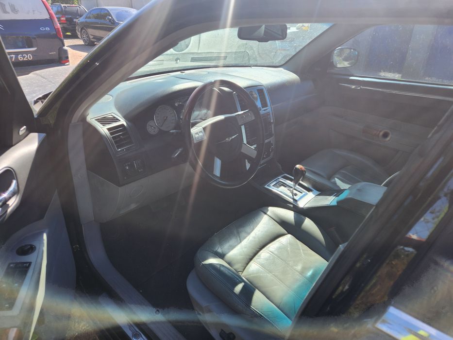 За Части Chrysler 300c 3.0 crdi автоматик 2009 година