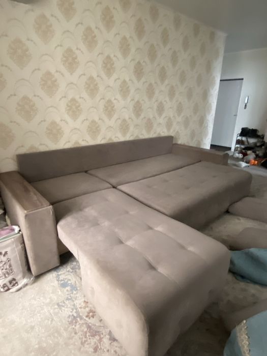 Диван в хорошем состоянии!