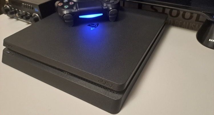 Ps4 с играми на диске