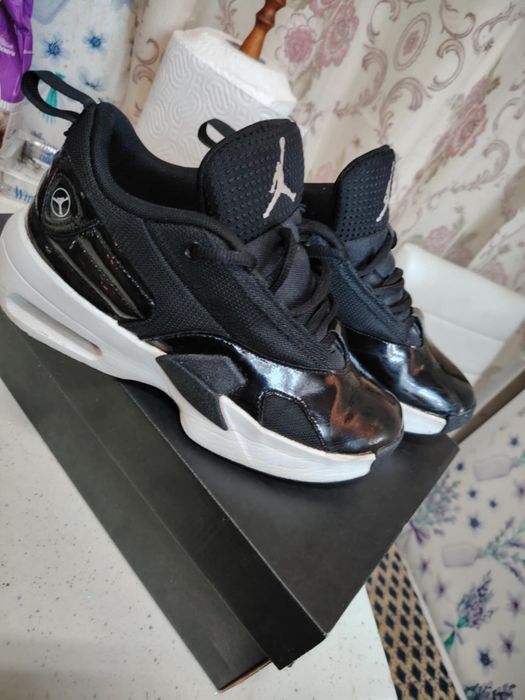 Jordan  Max AURA 6 original