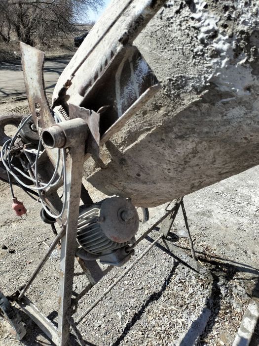 Бетонамешалка на ременнои передаче