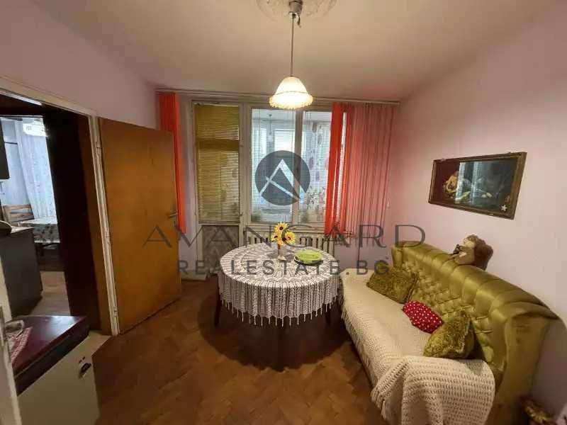 Продава се Тристаен апартамент в Пловдив, Център - 100 кв.м за 1530 €/кв.м - Снимка #3