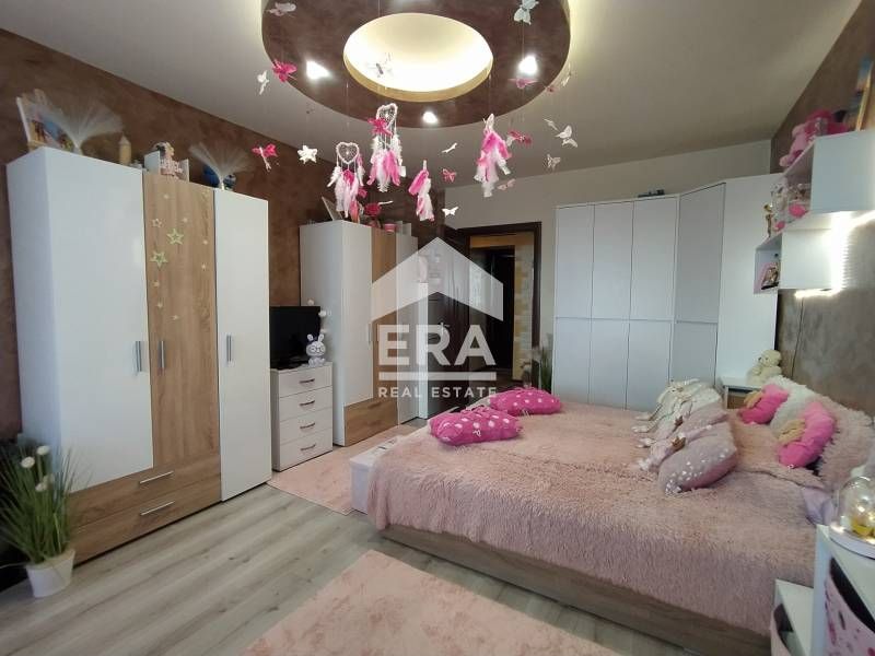 Продава се Четиристаен апартамент в Варна, Владислав Варненчик - 81 кв.м за 2161 €/кв.м - Снимка #4