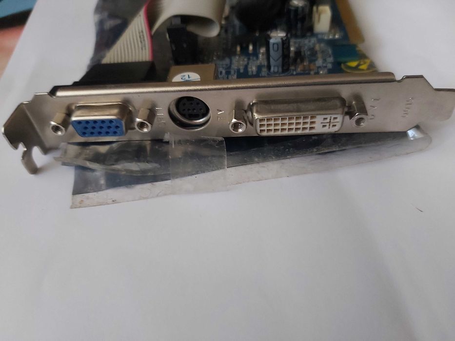 Placa video Galaxy GF7300LE PCI-E 128Mb /ddr2 (perfect functionala)