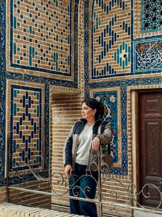 Гид Гульнора по Самарканду и Шахрисабз на машине Киа Сонет