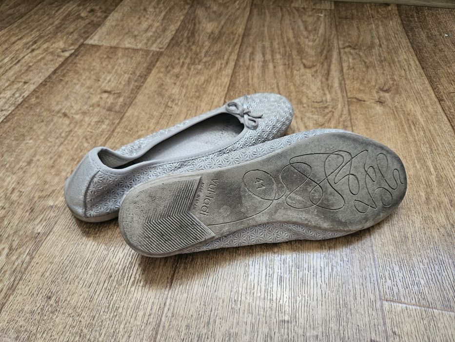 Продам женские балетки 41 р