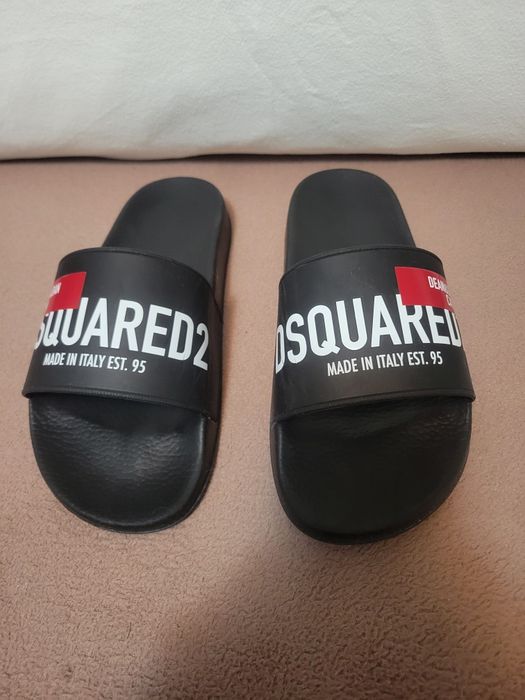 Papuci  Dsquared2 nr 41 purtati de doua ori