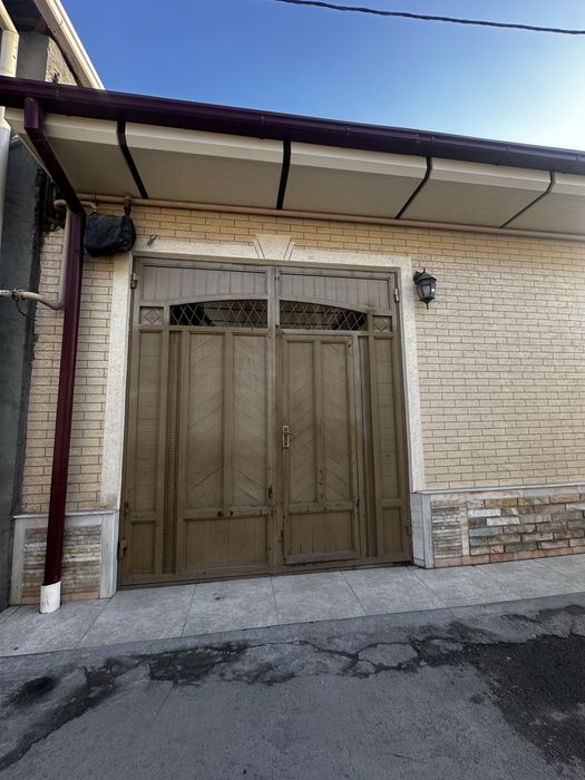 Chorsu Eski shahar 1sotix Uy 95.000$ Srochna SOTILADI