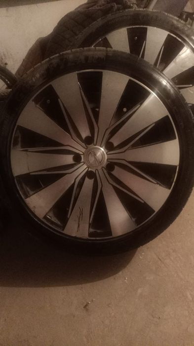 Диски в комплекте