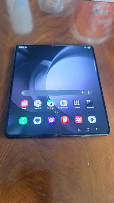 Galaxy Z Fold 5 256GB + 2 кейса