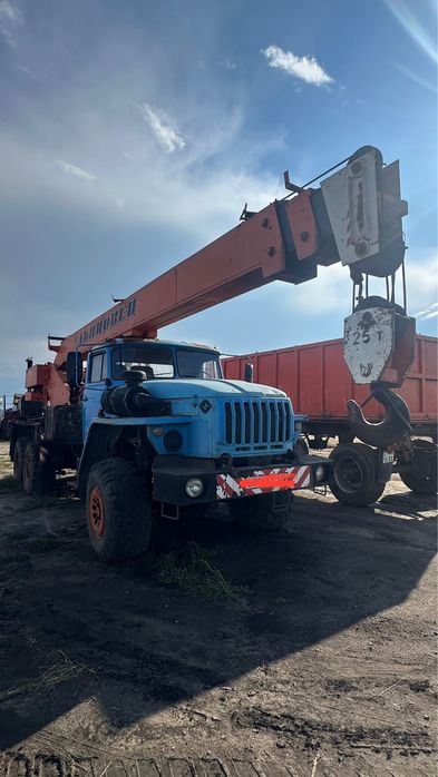 Автокран 25 тонн