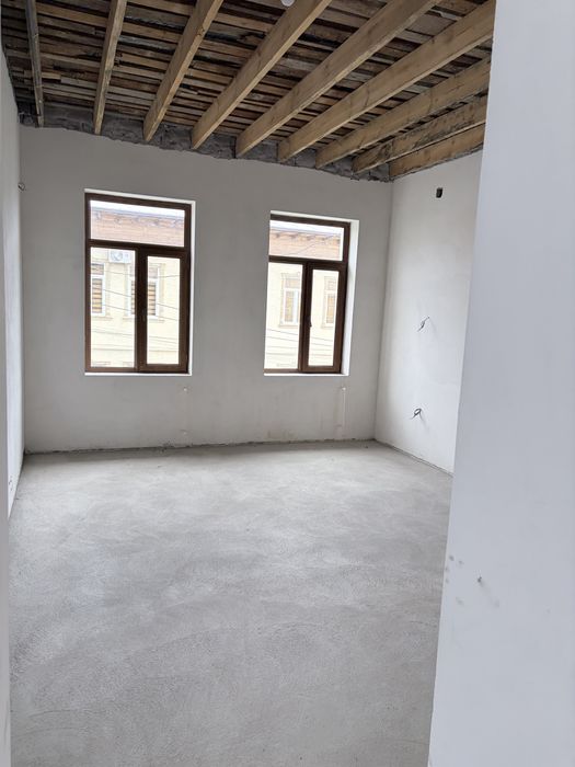 Дом двух этажный хорошое место расположения Алмазарский район