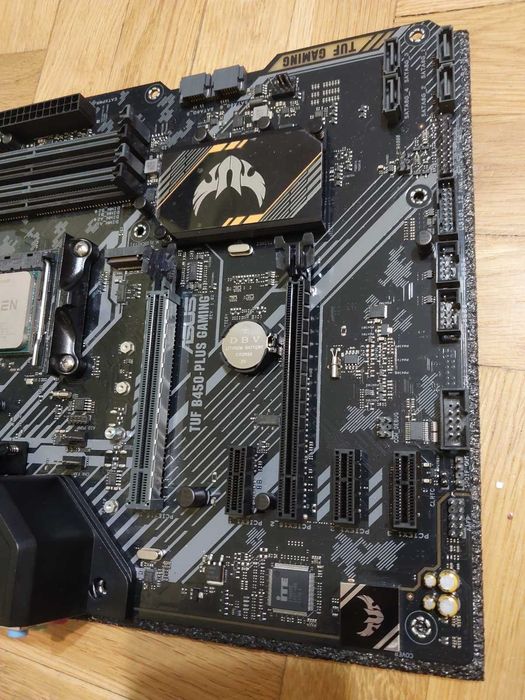 AMD Ryzen 7 3700X + Asus TUF B450 Plus Gaming