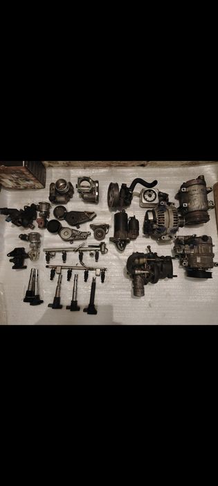 Продам по запчастям двигатель