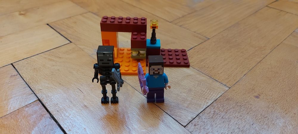 Lego minecraft seturile 21166 și 21178