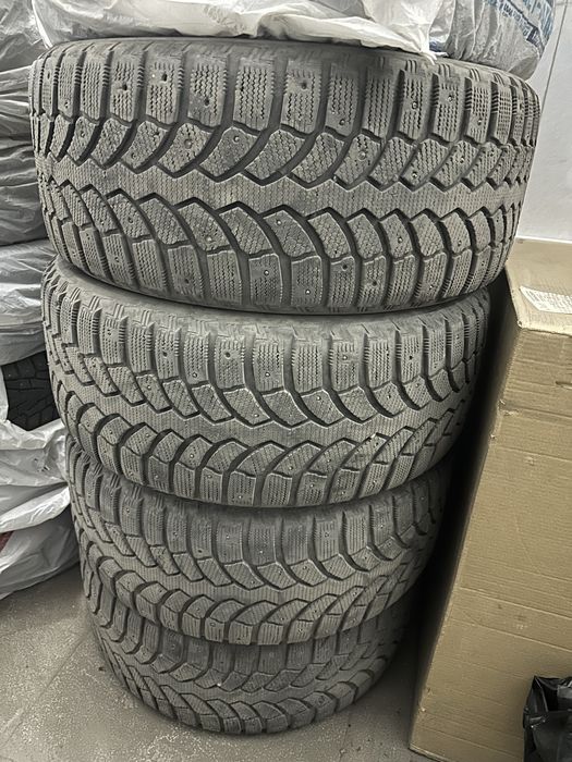 Зимние шины шип blizzak bridgestone 285/50 R20