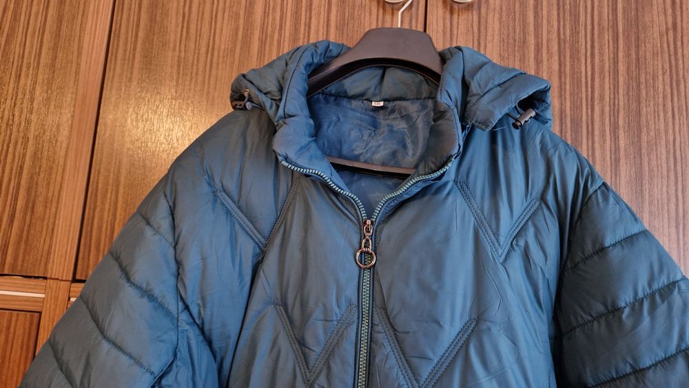 Дамско яке,в зелен цвят