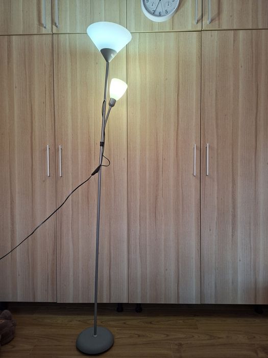 Vand lampa dormitor
