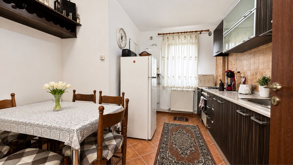 Apartament 2 camere decomandat