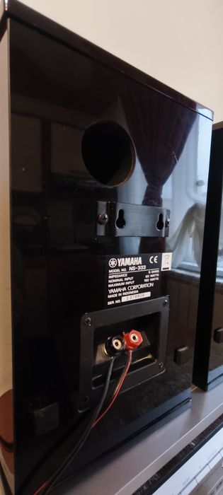 Boxe raft monitor Yamaha NS-333 6 ohmi 60-150 W impecabile