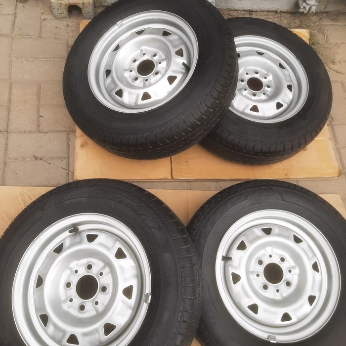 Продам шины 175 70 R13 комплект