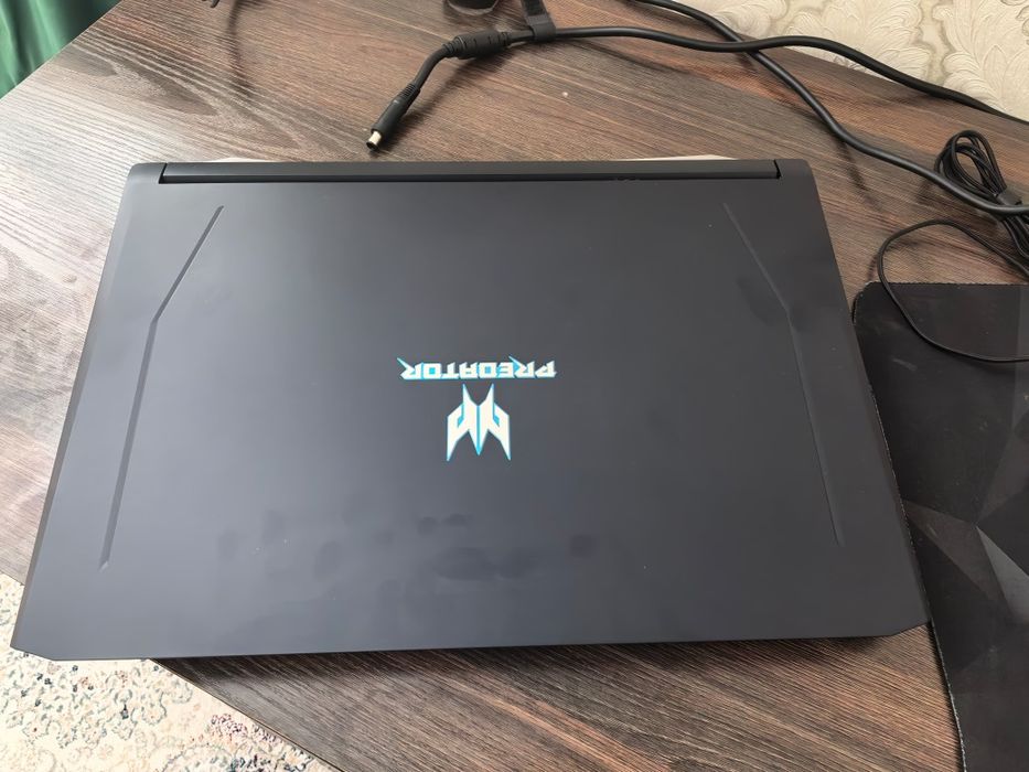 Продаётся ноутбук ACER Predator hellos 500