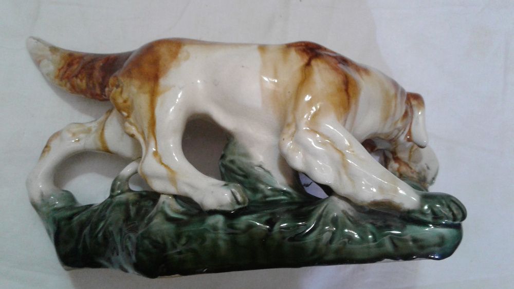 Керамика. Статуэтка серия . Собака с дичью