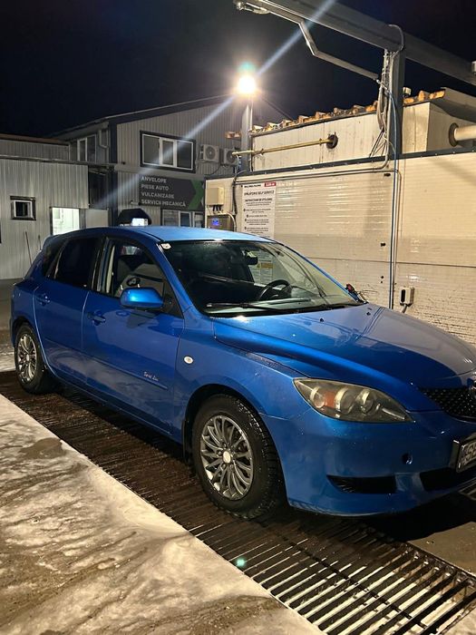 Vând mazda  3. 16