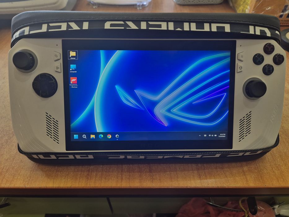 Consola Rog Ally RLC71